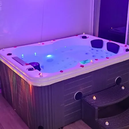 شقة Cocoonspa Jacuzzi Privatif *